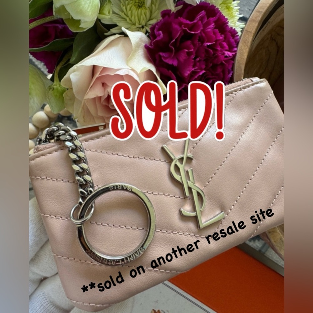 YSL Cassandra Blush Pink Matelasse’ Card Pouch w/ Key Ring. Excellent condition.